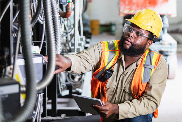 Best Electrical Contractors for Businesses  in Valley Center, KS